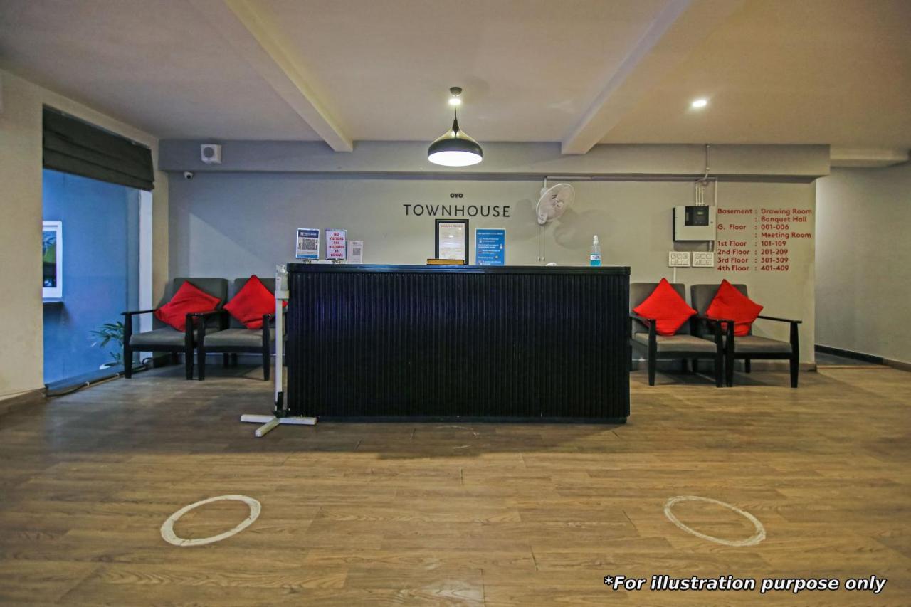 Hotel Navjivan Himatnagar Esterno foto