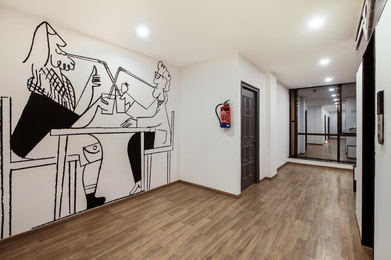 Hotel Navjivan Himatnagar Esterno foto