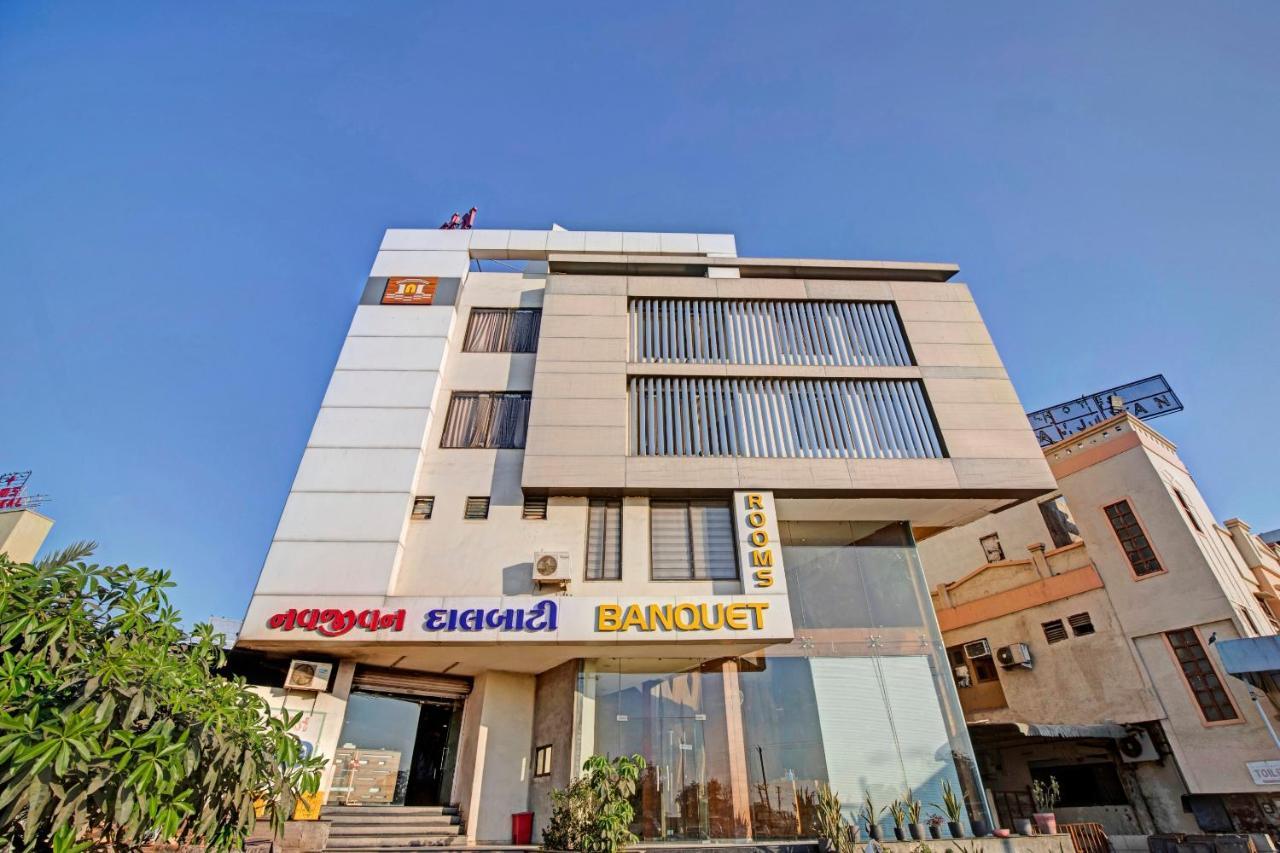 Hotel Navjivan Himatnagar Esterno foto