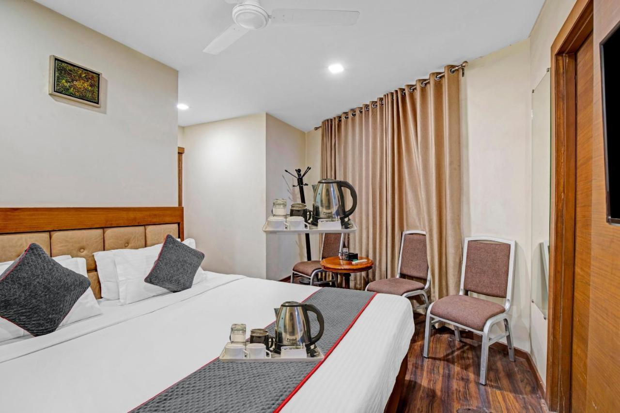 Hotel Navjivan Himatnagar Esterno foto